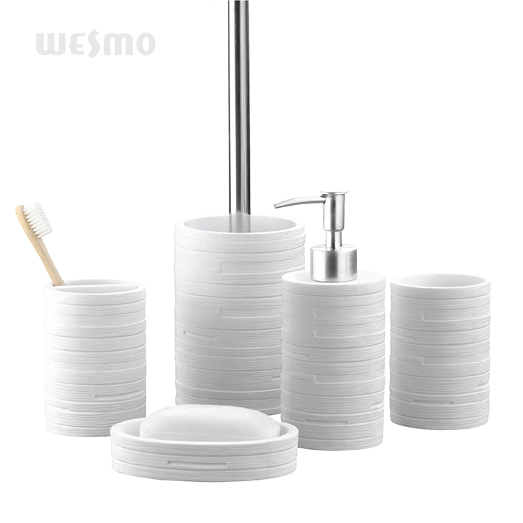 customized Porcelain bathroom set manufacturers
